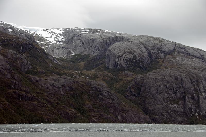 20071215 170549D2X 4200x2800.jpg - Cruising Chilean Fjords